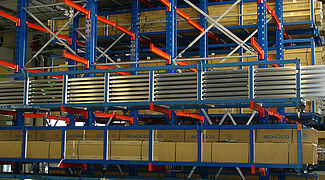 Mobile cantilever racking system