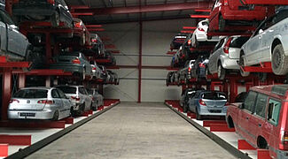 Mobile cantilever racking system